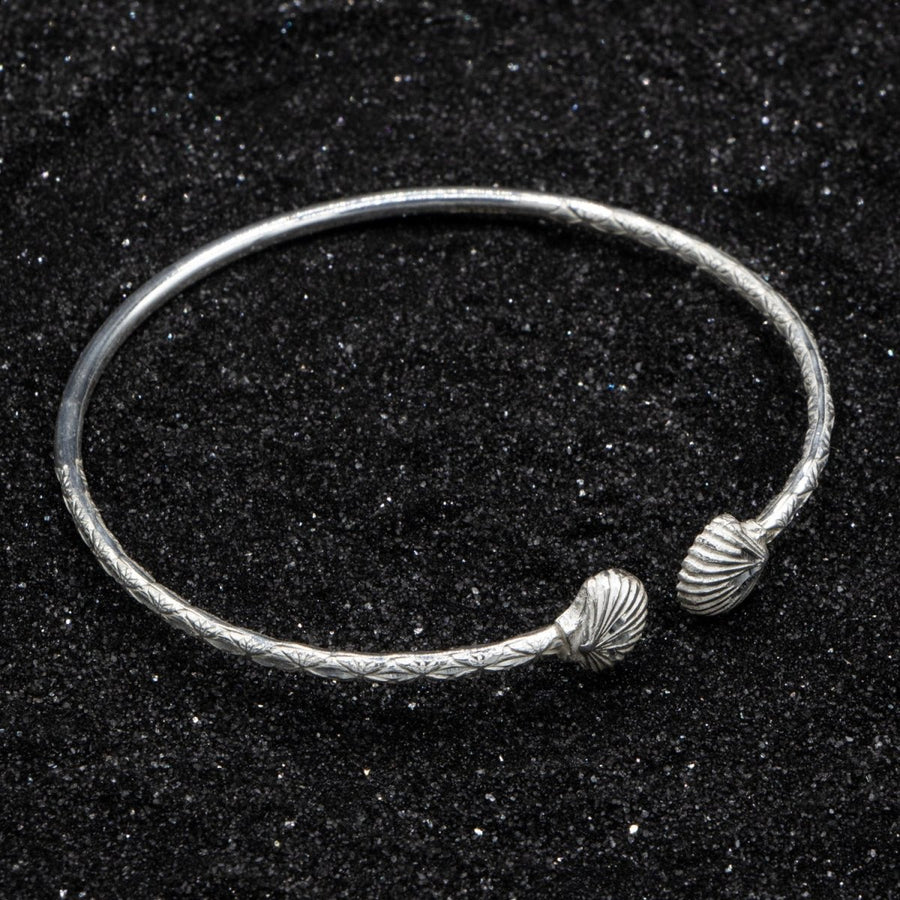 Extra Light Small Clam Bangle in Calypso Pattern - Bangle - Caribbijou Island Jewellery