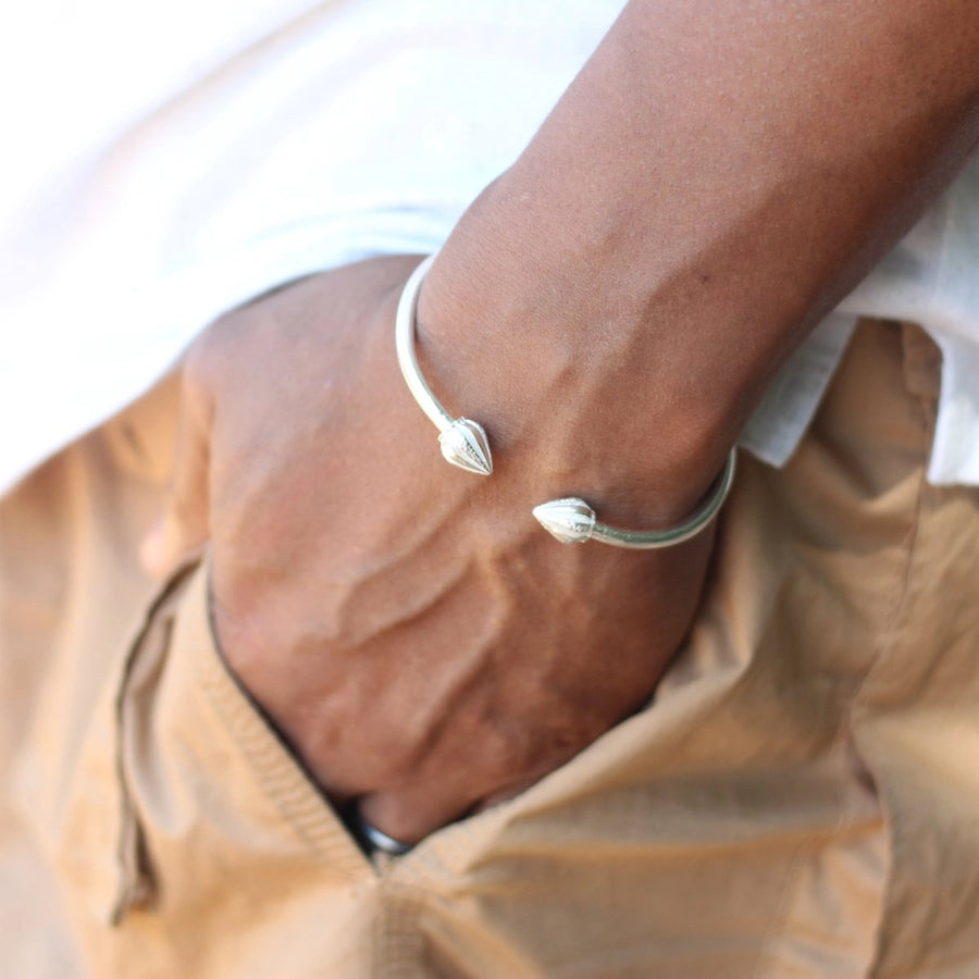 Heavy Plain Cocoa Pod Bangle - Bangle - Caribbijou Island Jewellery