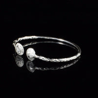 Light Large Clam Bangle with Diamante Pattern - Bangle - Caribbijou Island Jewellery