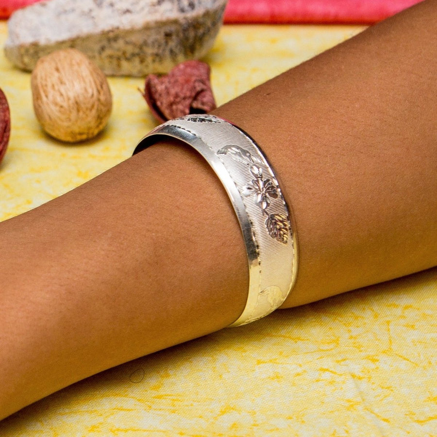 Wrist Band with Humming Bird and Hibiscus Flower - Bangle - Caribbijou Island Jewellery